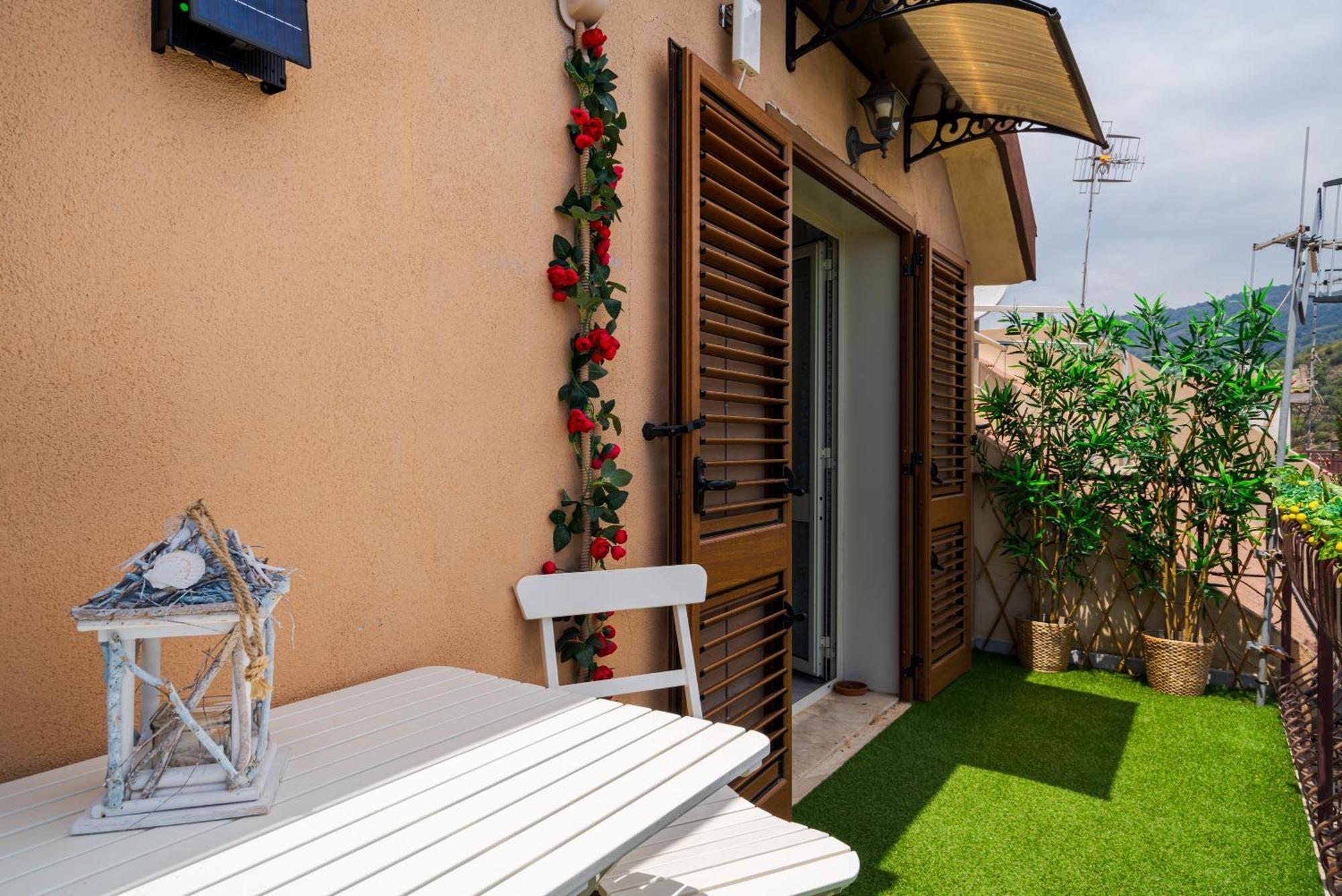 La Goccia Sul Mare Apartment Letojanni Exterior photo